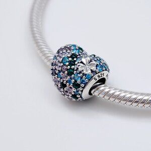 Pandora Gleaming Clover Heart Charm